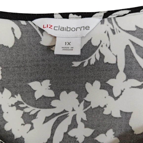 Liz Claiborne Floral 3 qtr. length Sleeved Blouse black and white Size 1X - Picture 9 of 10
